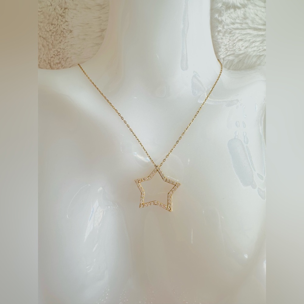 Dainty Star with Zirconia Stone Necklace. 💛 Real 18 Karat Solid Gold Jewelry 💛